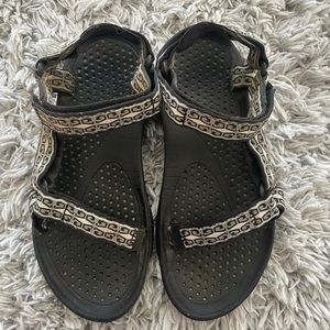 teva sandals